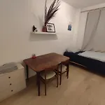 3 Floor Xxl House, 7 Rooms, 2 Kitchen, 15 Minutes To Frankfurt, Washing Machine * קלקהיים
