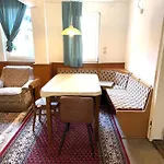 3 Floor Xxl House, 7 Rooms, 2 Kitchen, 15 Minutes To Frankfurt, Washing Machine *