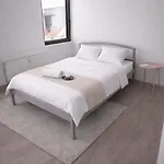 3 Floor Xxl House, 7 Rooms, 2 Kitchen, 15 Minutes To Frankfurt, Washing Machine