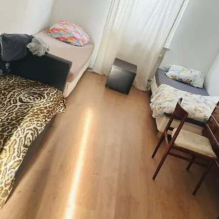 Apartamento 3 Floor Xxl House, 7 Rooms, 2 Kitchen, 15 Minutes To Frankfurt, Washing Machine Kelkheim