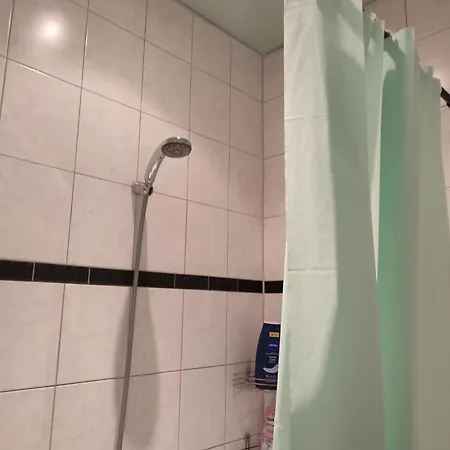 3 Floor Xxl House, 7 Rooms, 2 Kitchen, 15 Minutes To Frankfurt, Washing Machine Appartement Kelkheim