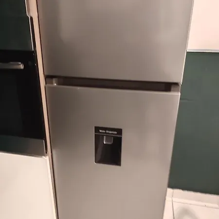 3 Floor Xxl House, 7 Rooms, 2 Kitchen, 15 Minutes To Frankfurt, Washing Machine