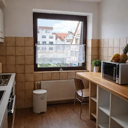 3 Floor Xxl House, 7 Rooms, 2 Kitchen, 15 Minutes To Frankfurt, Washing Machine Apartamento *