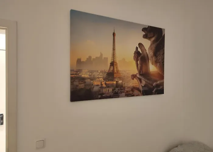 3 Floor Xxl House, 7 Rooms, 2 Kitchen, 15 Minutes To Frankfurt, Washing Machine *