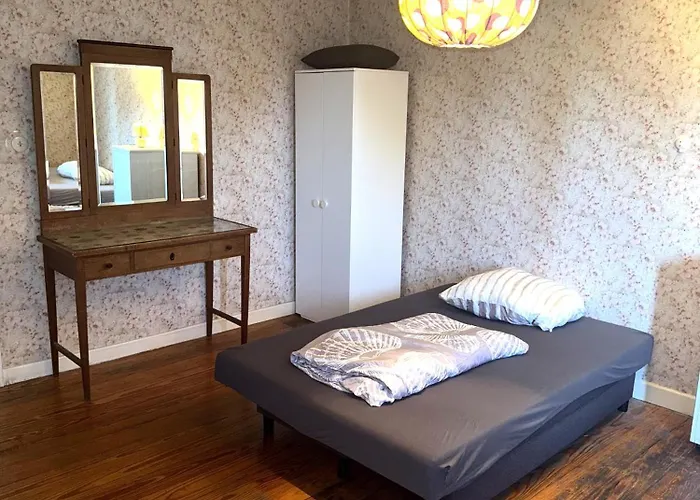 Apartamento 3 Floor Xxl House, 7 Rooms, 2 Kitchen, 15 Minutes To Frankfurt, Washing Machine Kelkheim