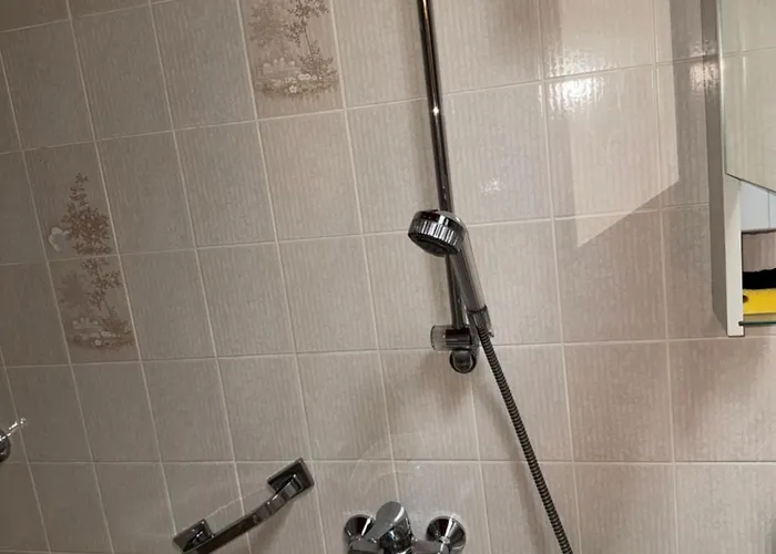 Apartamento 3 Floor Xxl House, 7 Rooms, 2 Kitchen, 15 Minutes To Frankfurt, Washing Machine Kelkheim