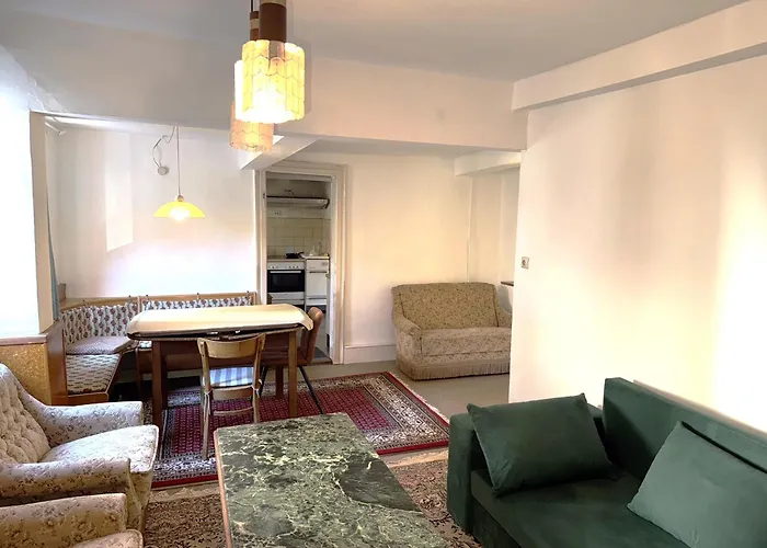 3 Floor Xxl House, 7 Rooms, 2 Kitchen, 15 Minutes To Frankfurt, Washing Machine * Kelkheim