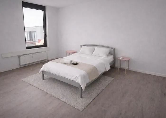 3 Floor Xxl House, 7 Rooms, 2 Kitchen, 15 Minutes To Frankfurt, Washing Machine Apartamento Kelkheim